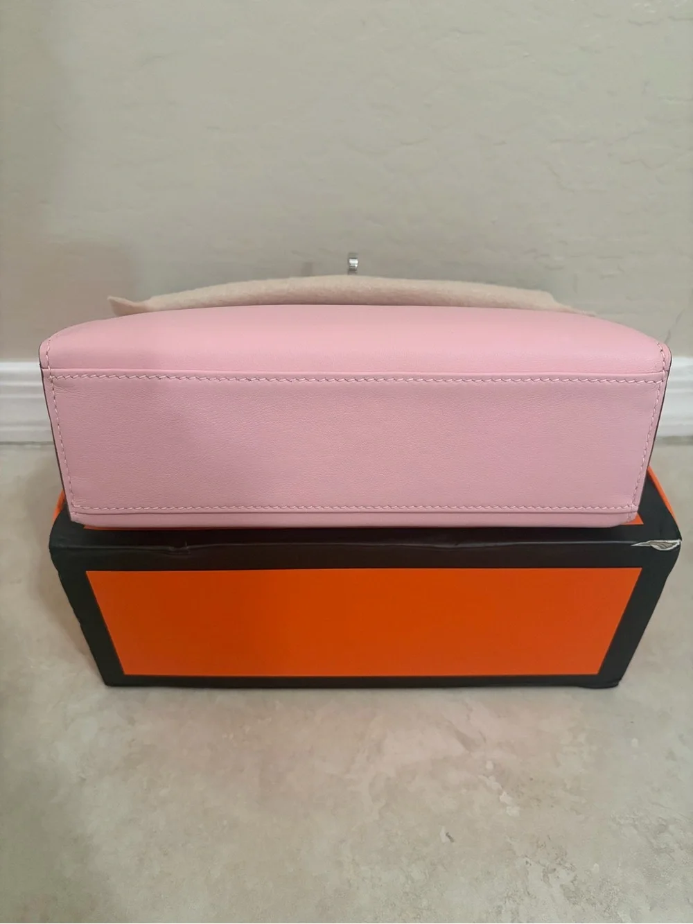 Source Unknown Elegant Pink Top-Handle Women’s Bag